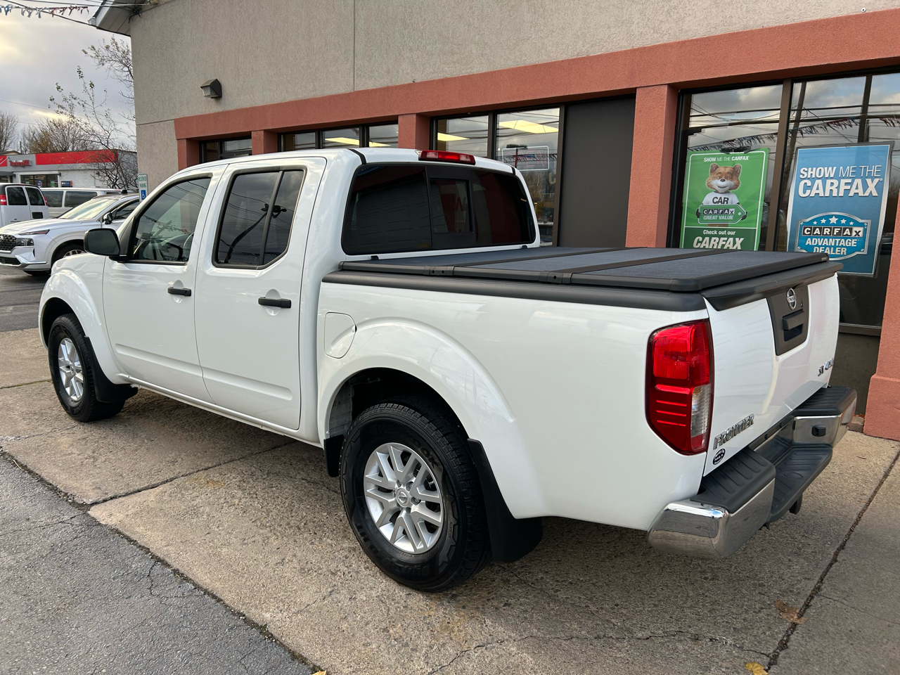 2019 Nissan Frontier SV Crew Cab photo 4