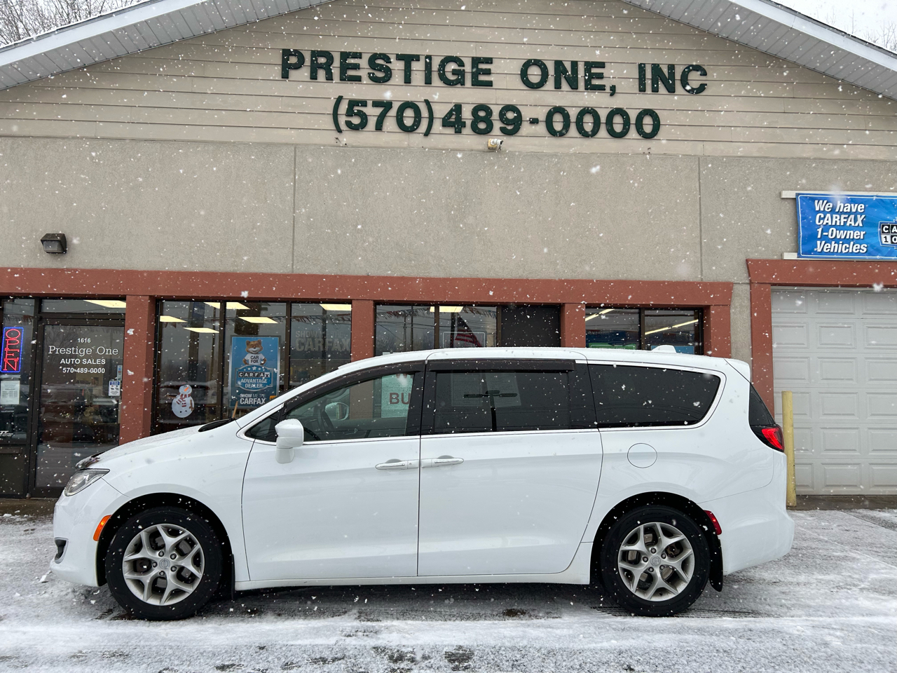 Chrysler Pacifica Touring Plus 2019