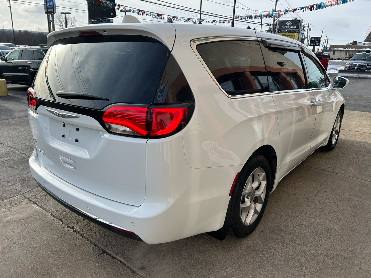 Chrysler Pacifica Touring Plus 2019