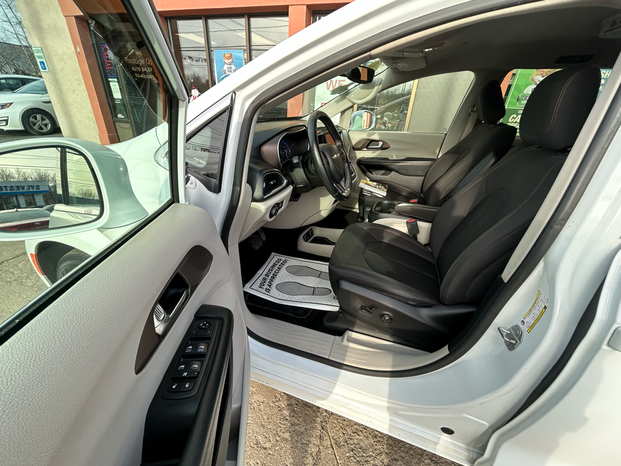 Chrysler Pacifica Touring Plus 2019