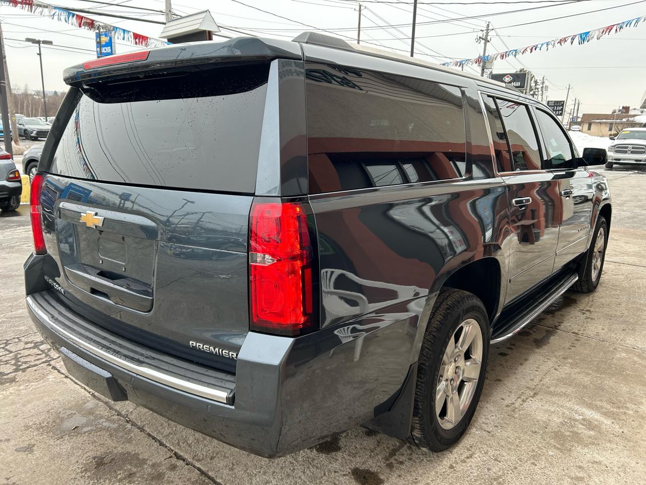 Chevrolet Suburban Premier 4WD 2019
