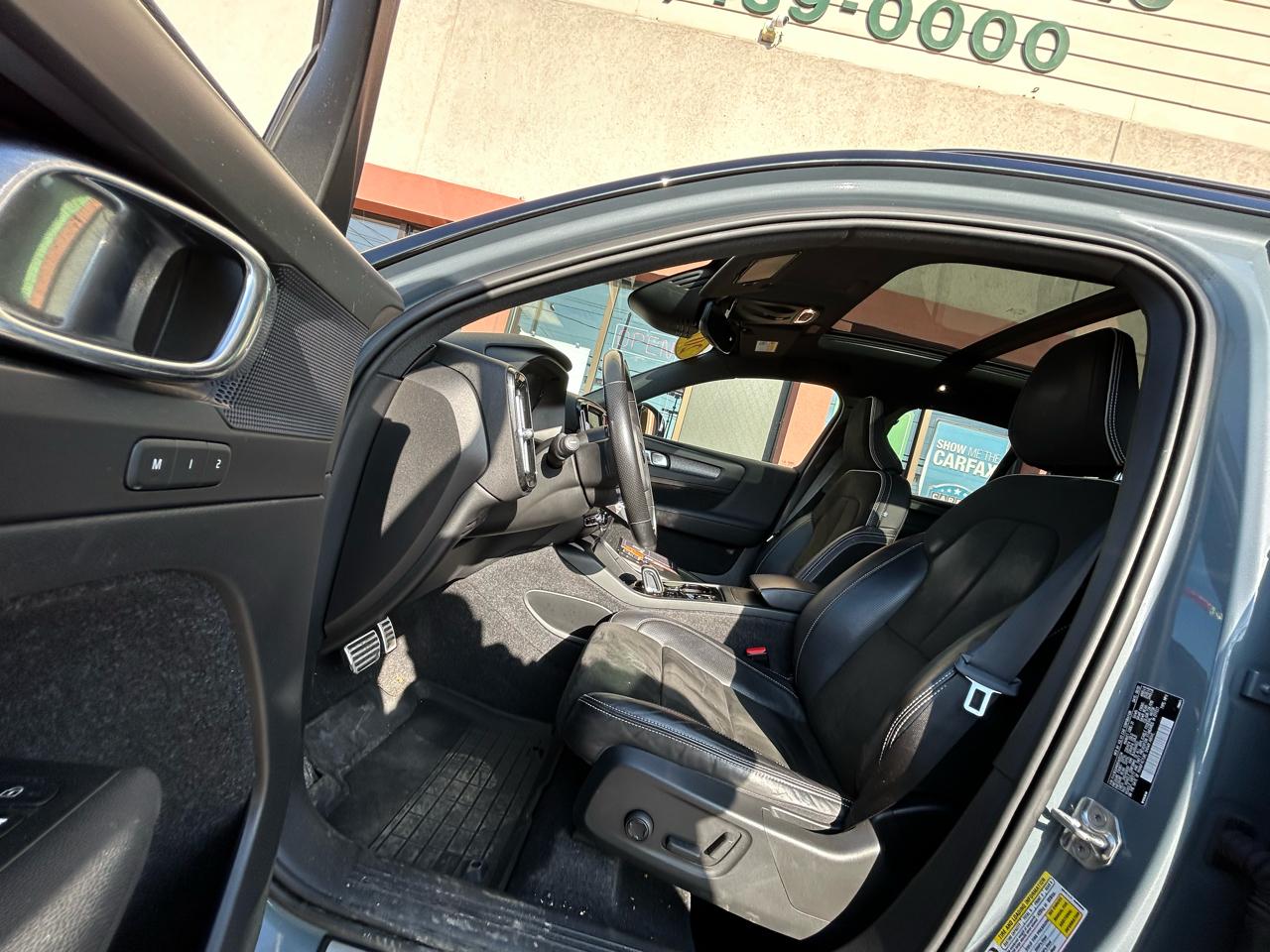 Volvo XC40 T5 R-Design AWD 2021