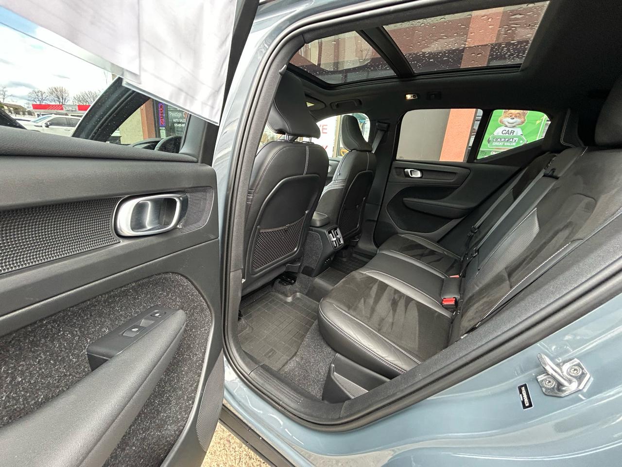 Volvo XC40 T5 R-Design AWD 2021