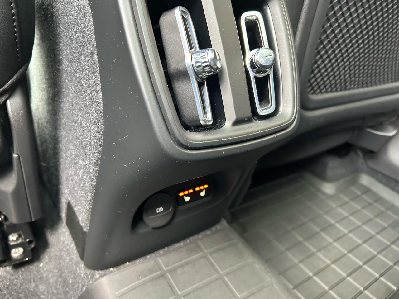 Volvo XC40 T5 R-Design AWD 2021