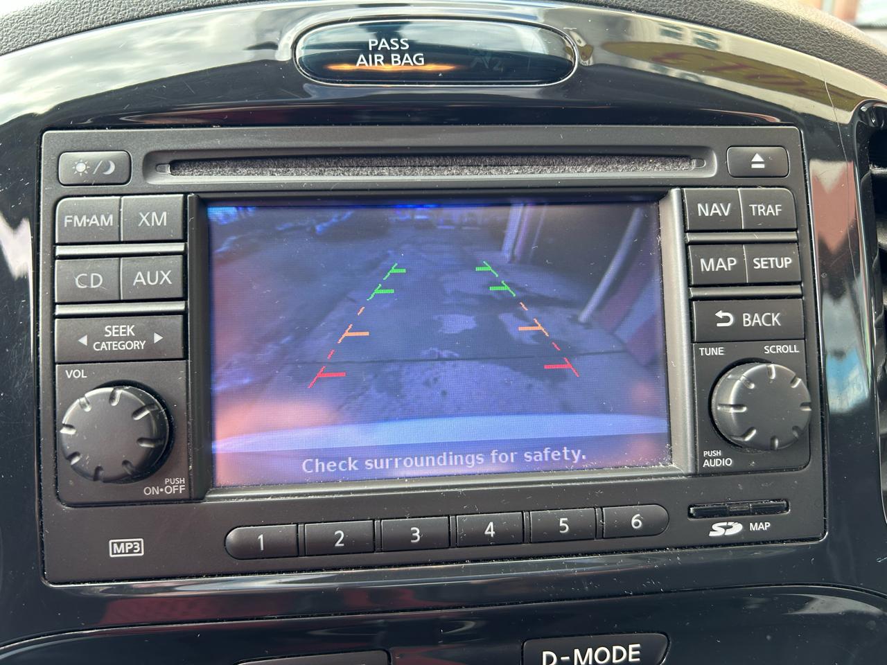 Nissan Juke SV AWD 2013