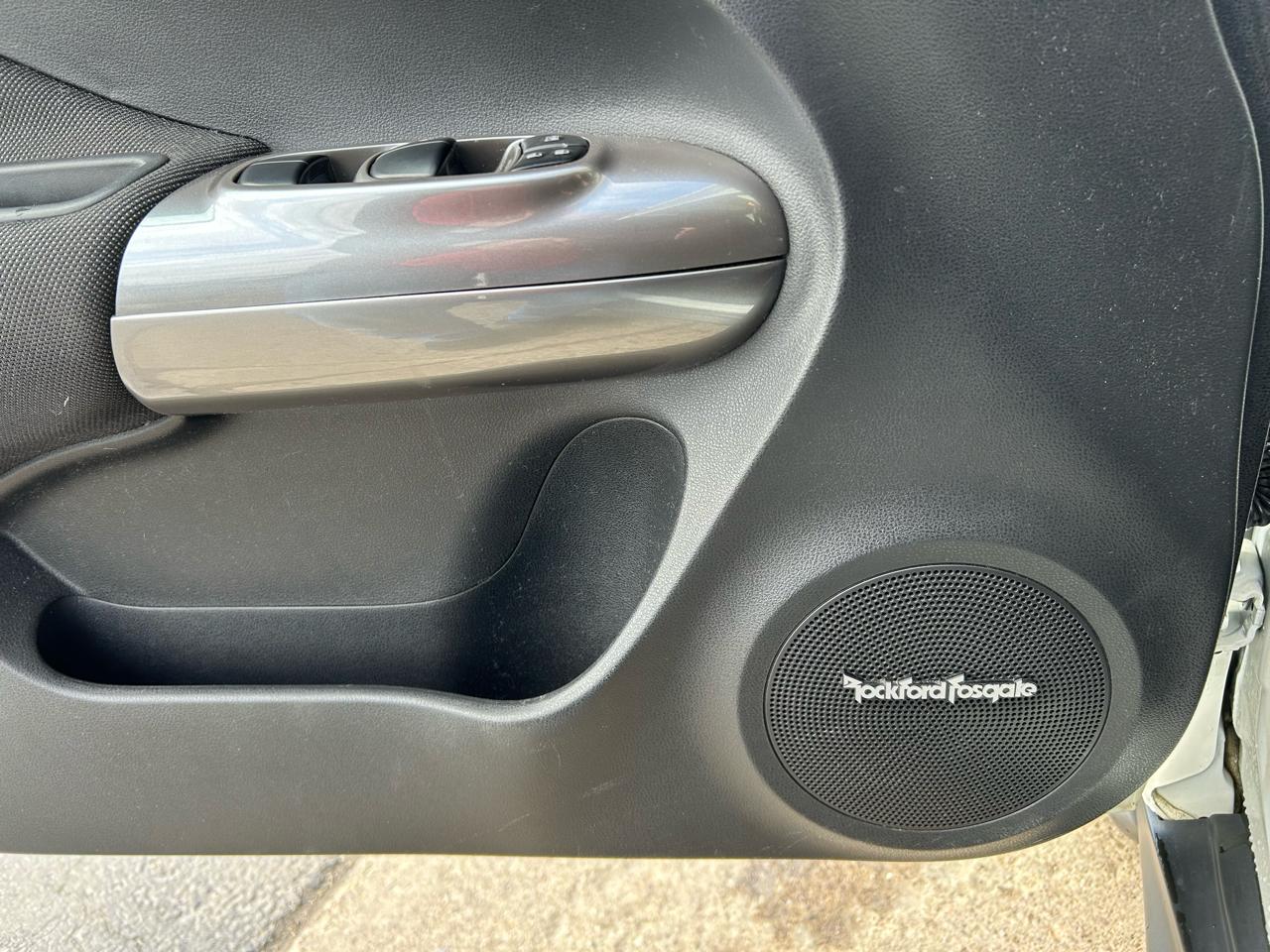 Nissan Juke SV AWD 2013