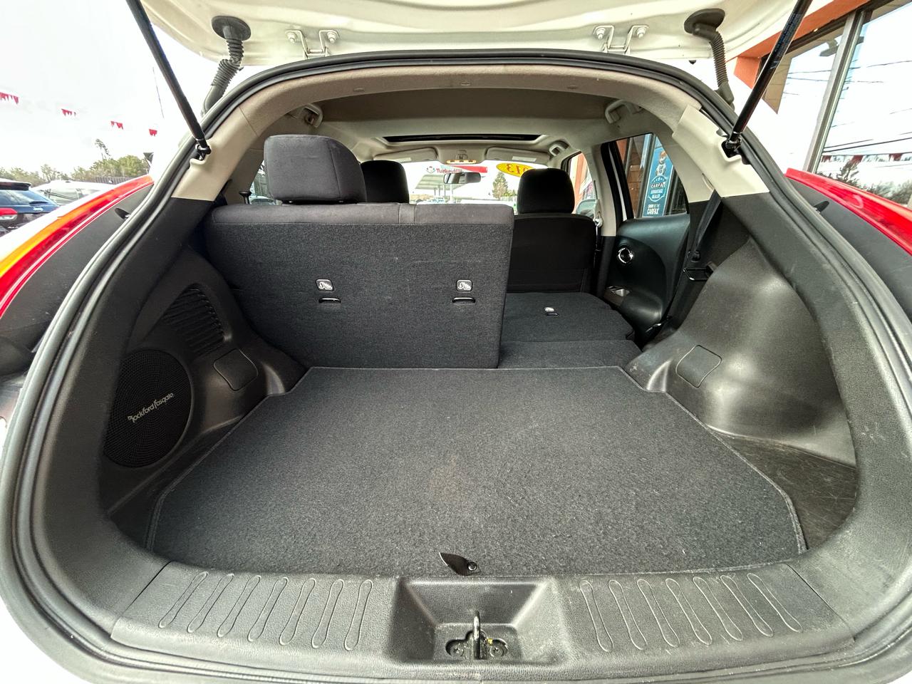 Nissan Juke SV AWD 2013