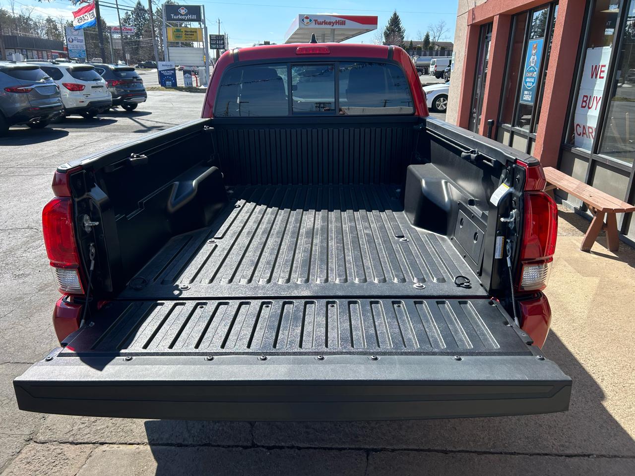 Toyota Tacoma SR Access Cab 6' Bed I4 4x4 AT (Natl) 2022