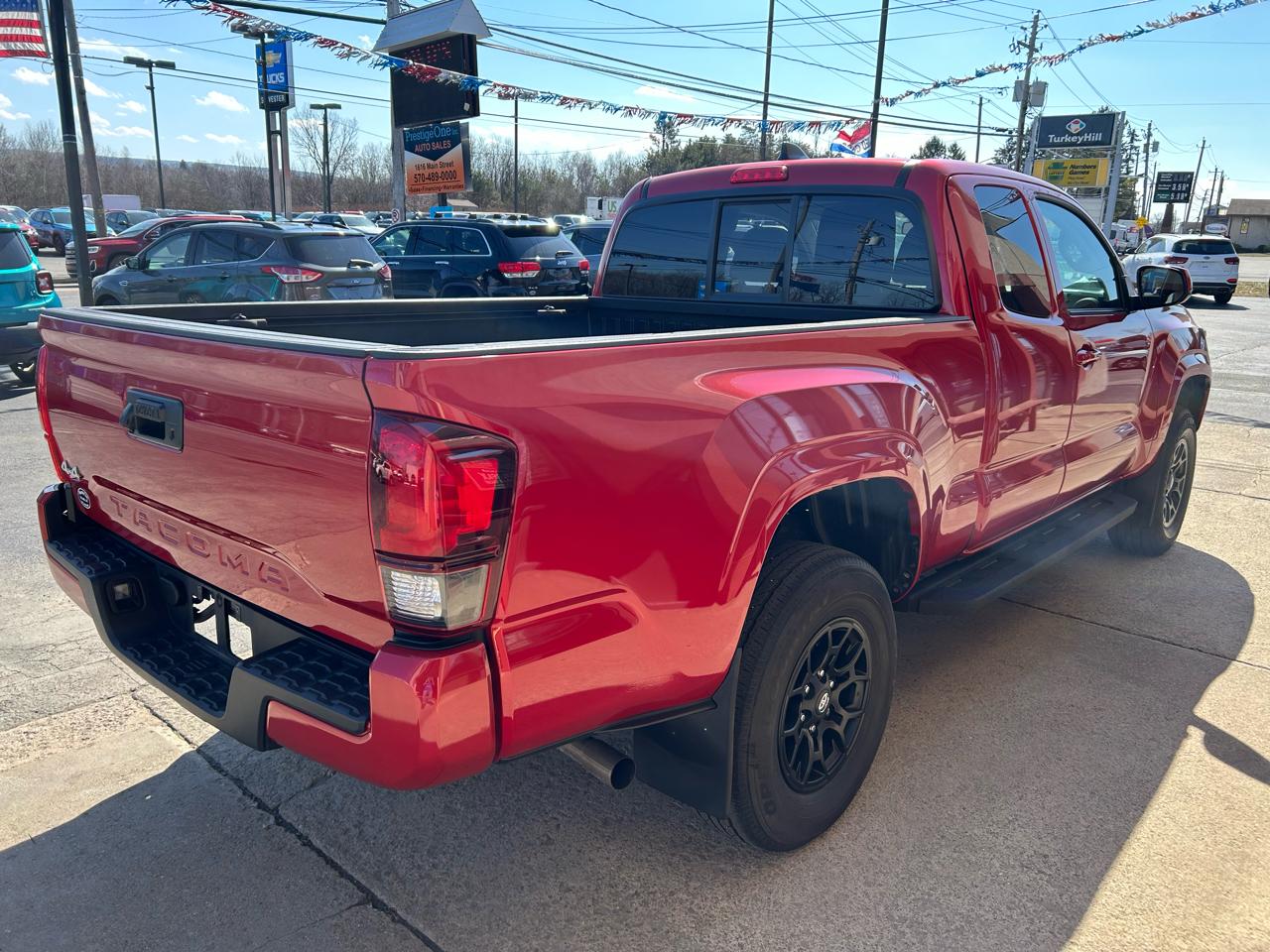 Toyota Tacoma SR Access Cab 6' Bed I4 4x4 AT (Natl) 2022