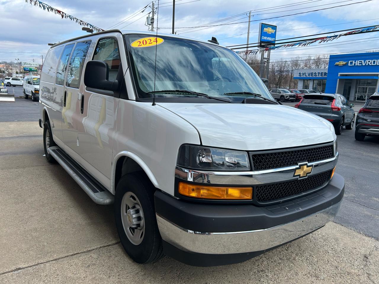 Chevrolet Express 2500 Cargo 2024