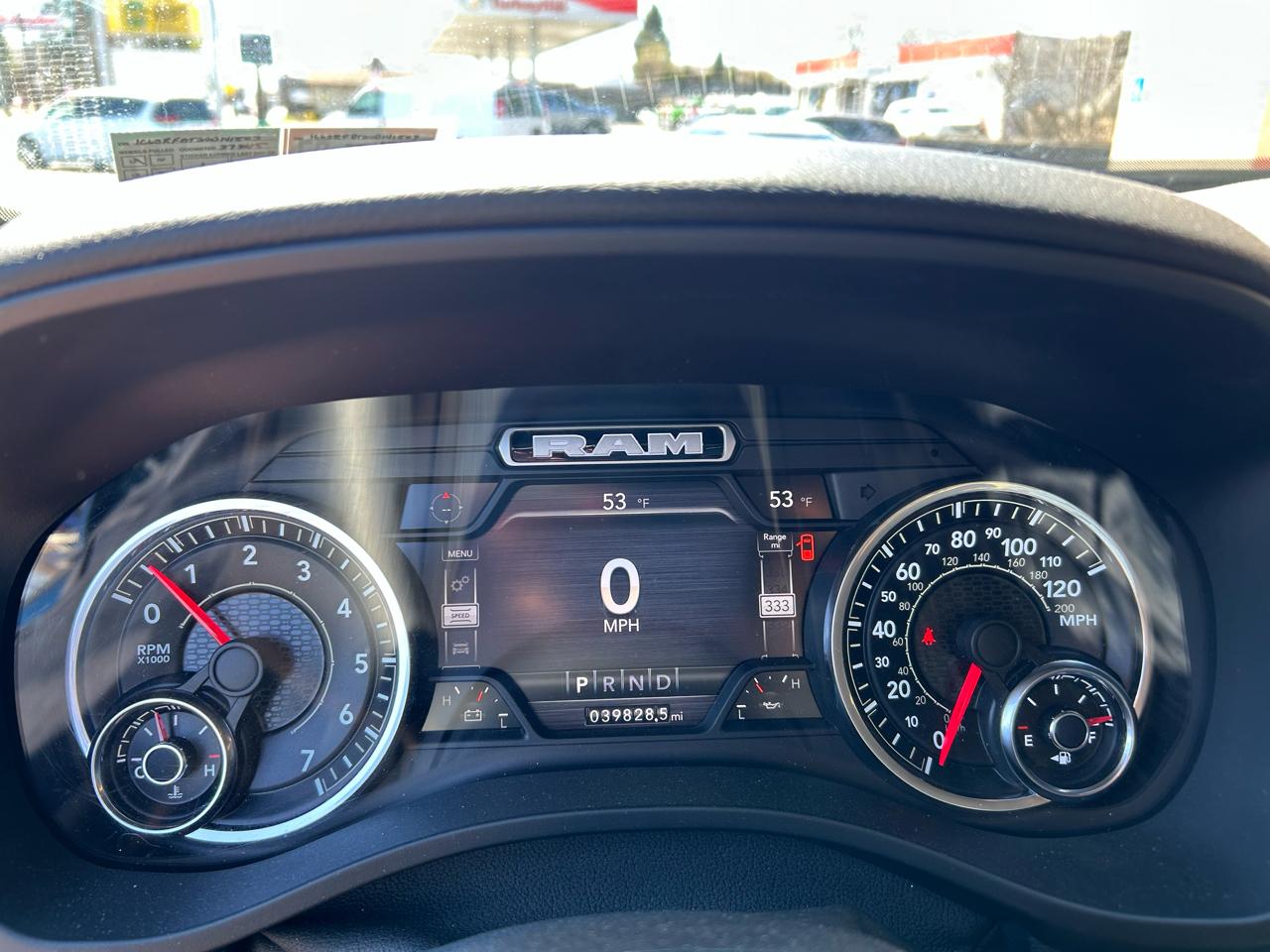 RAM 1500 Big Horn Quad Cab 4WD 2022