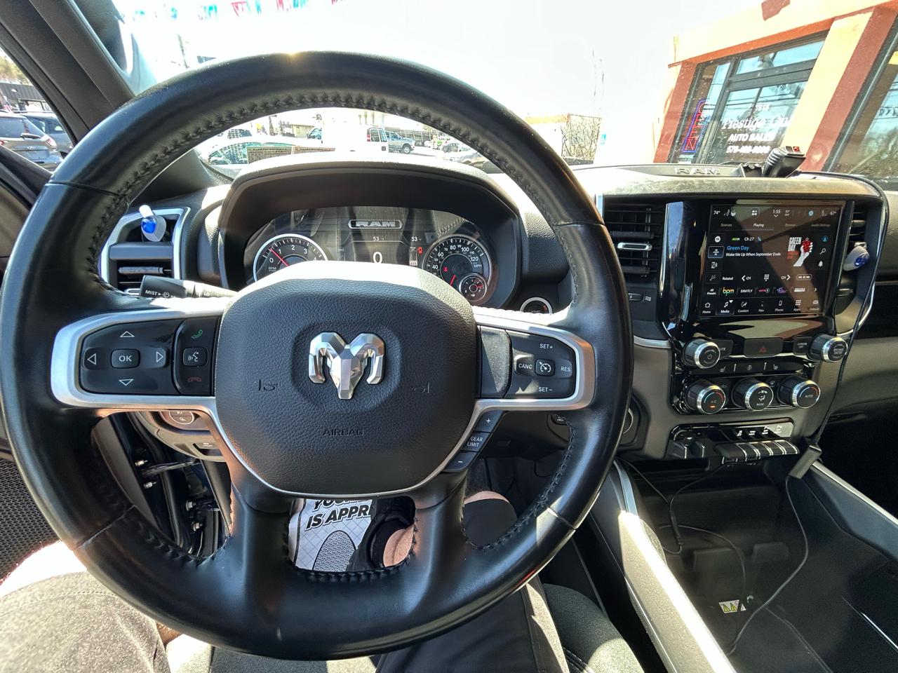 RAM 1500 Big Horn Quad Cab 4WD 2022