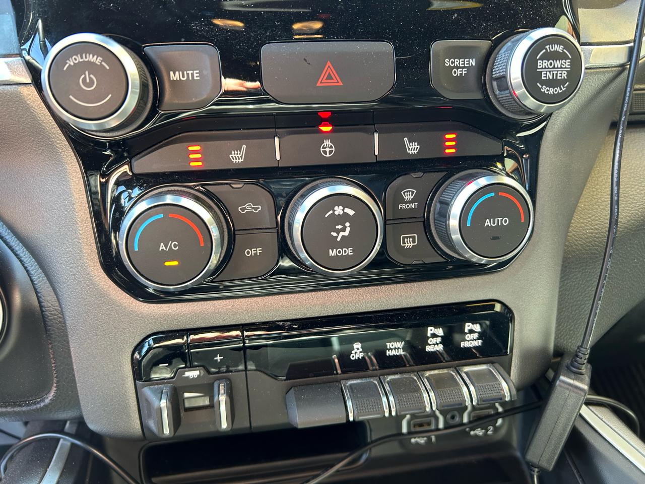 RAM 1500 Big Horn Quad Cab 4WD 2022