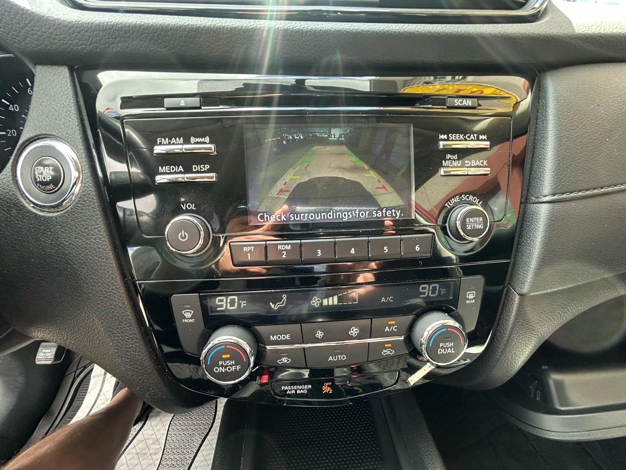 Nissan Rogue SV AWD 2017