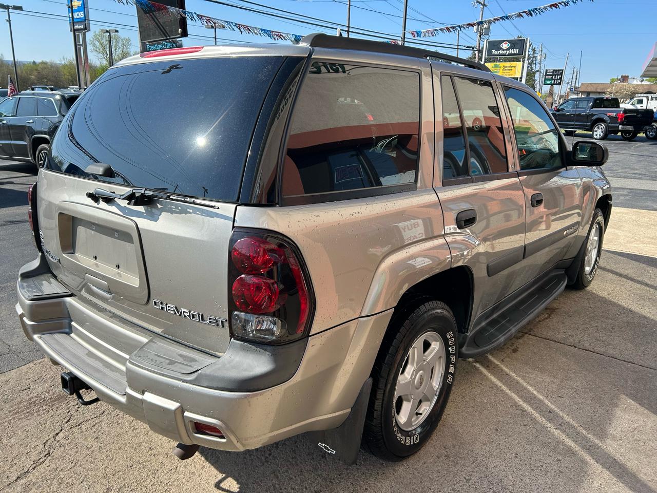 Chevrolet TrailBlazer LS 4D SUV 4WD 2003