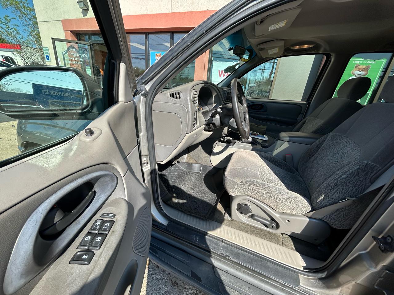 Chevrolet TrailBlazer LS 4D SUV 4WD 2003