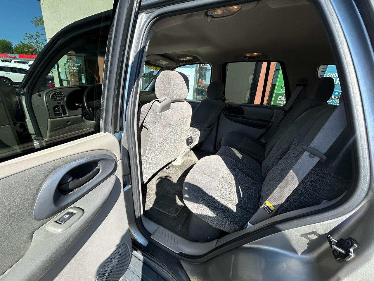 Chevrolet TrailBlazer LS 4D SUV 4WD 2003