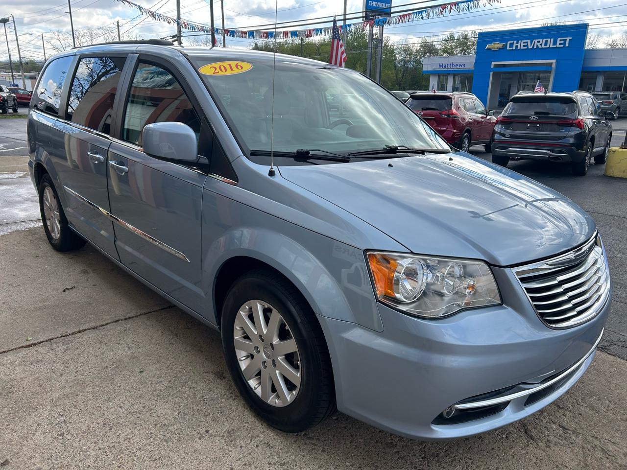 Chrysler Town & Country Touring 2016