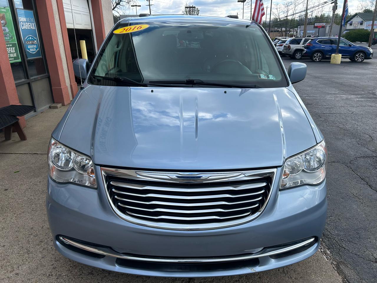 Chrysler Town & Country Touring 2016