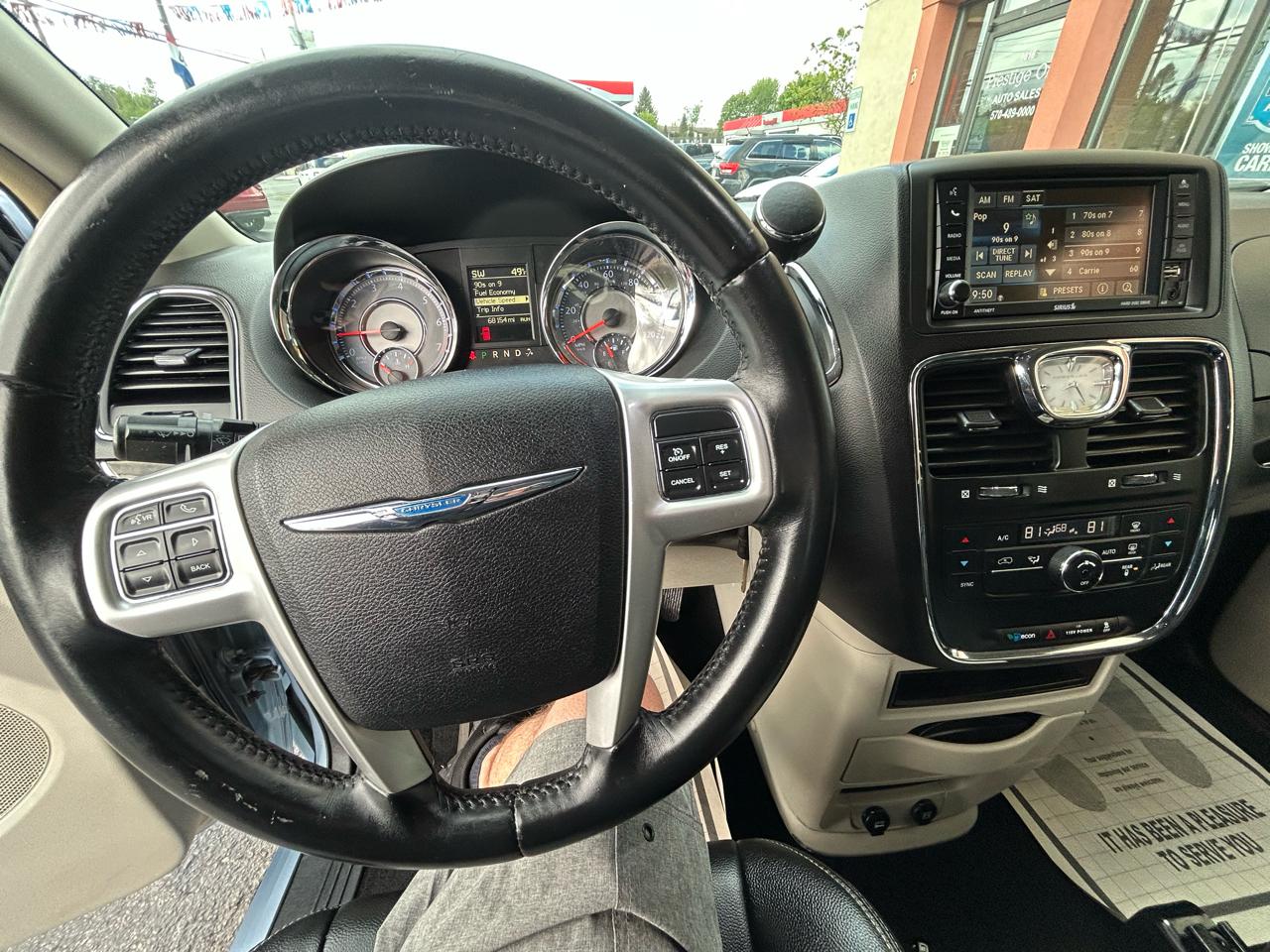 Chrysler Town & Country Touring 2016
