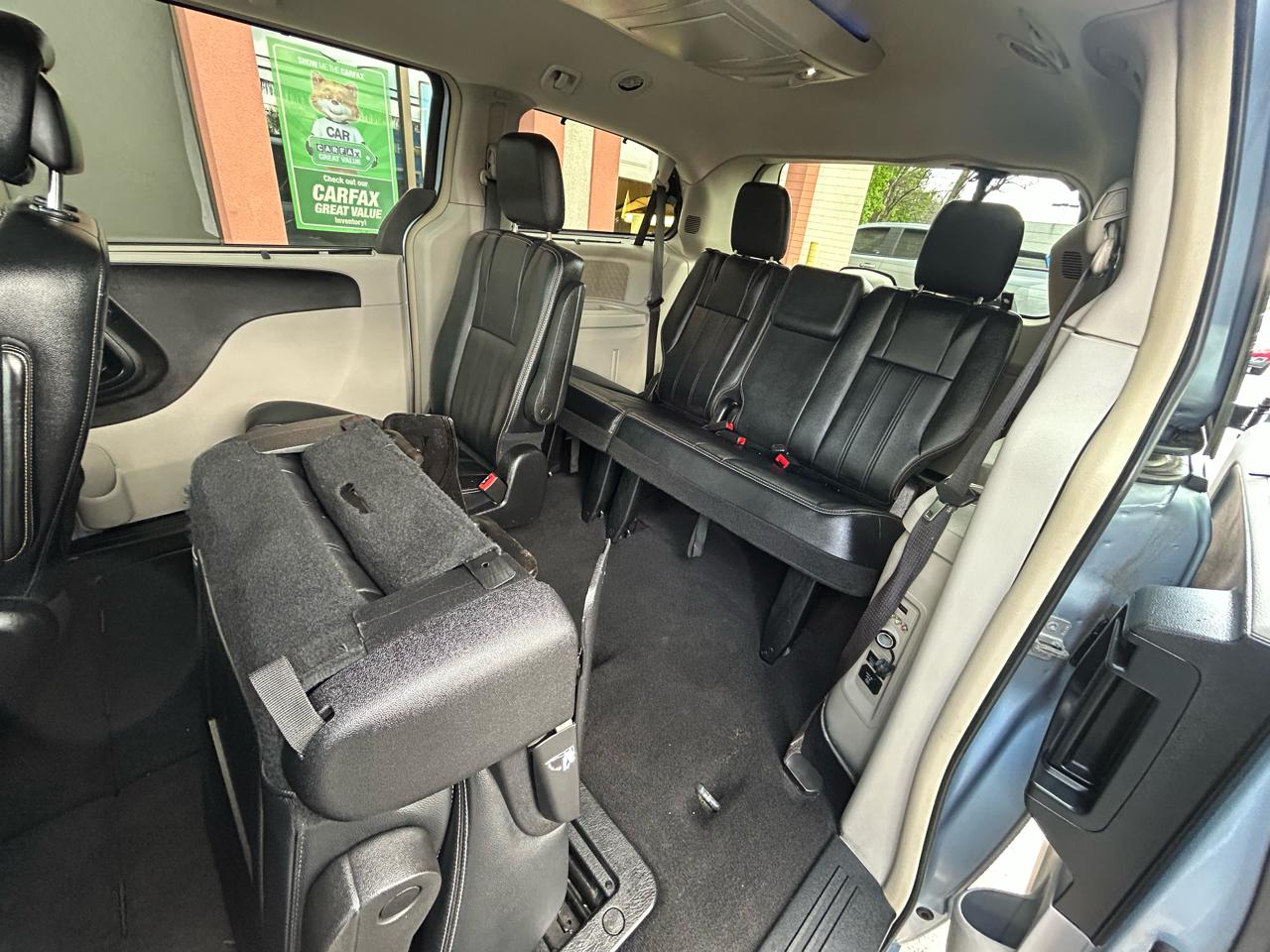 Chrysler Town & Country Touring 2016