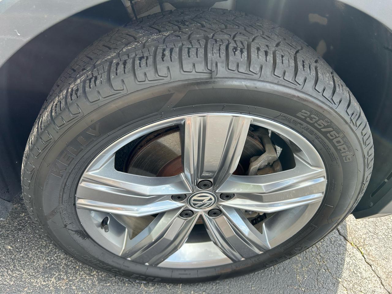 Volkswagen Tiguan SEL 4D SUV 4Motion 2020