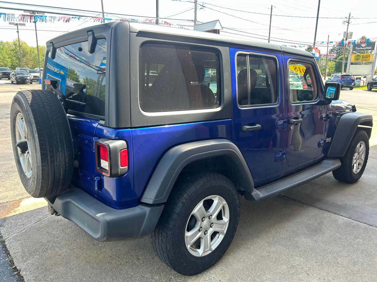 Jeep Wrangler Unlimited Sport 2018