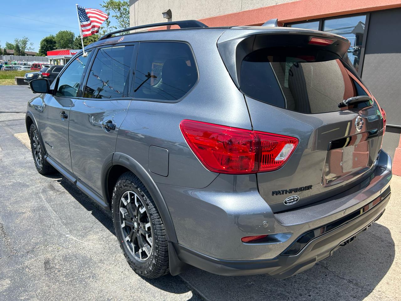 Nissan Pathfinder  2020