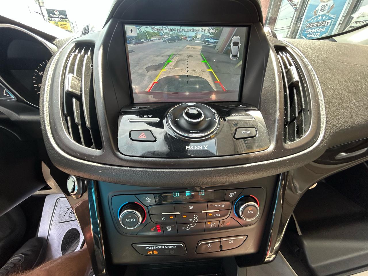 Ford Escape Titanium 4WD 2017