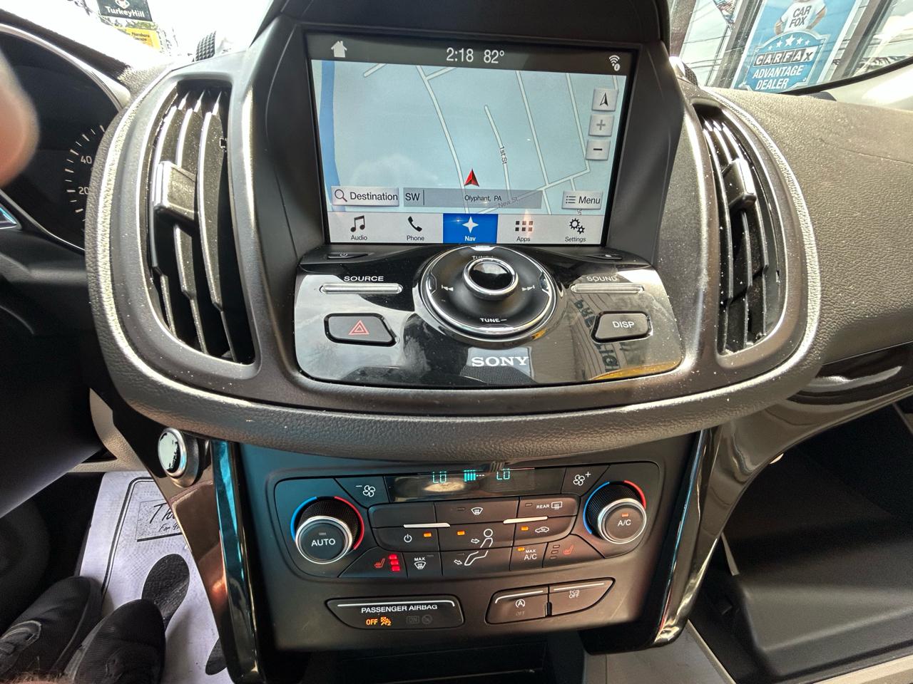 Ford Escape Titanium 4WD 2017