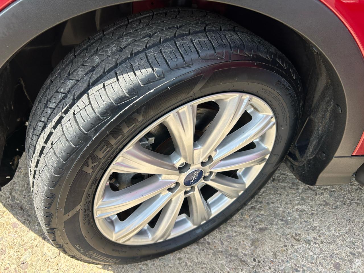 Ford Escape Titanium 4WD 2017