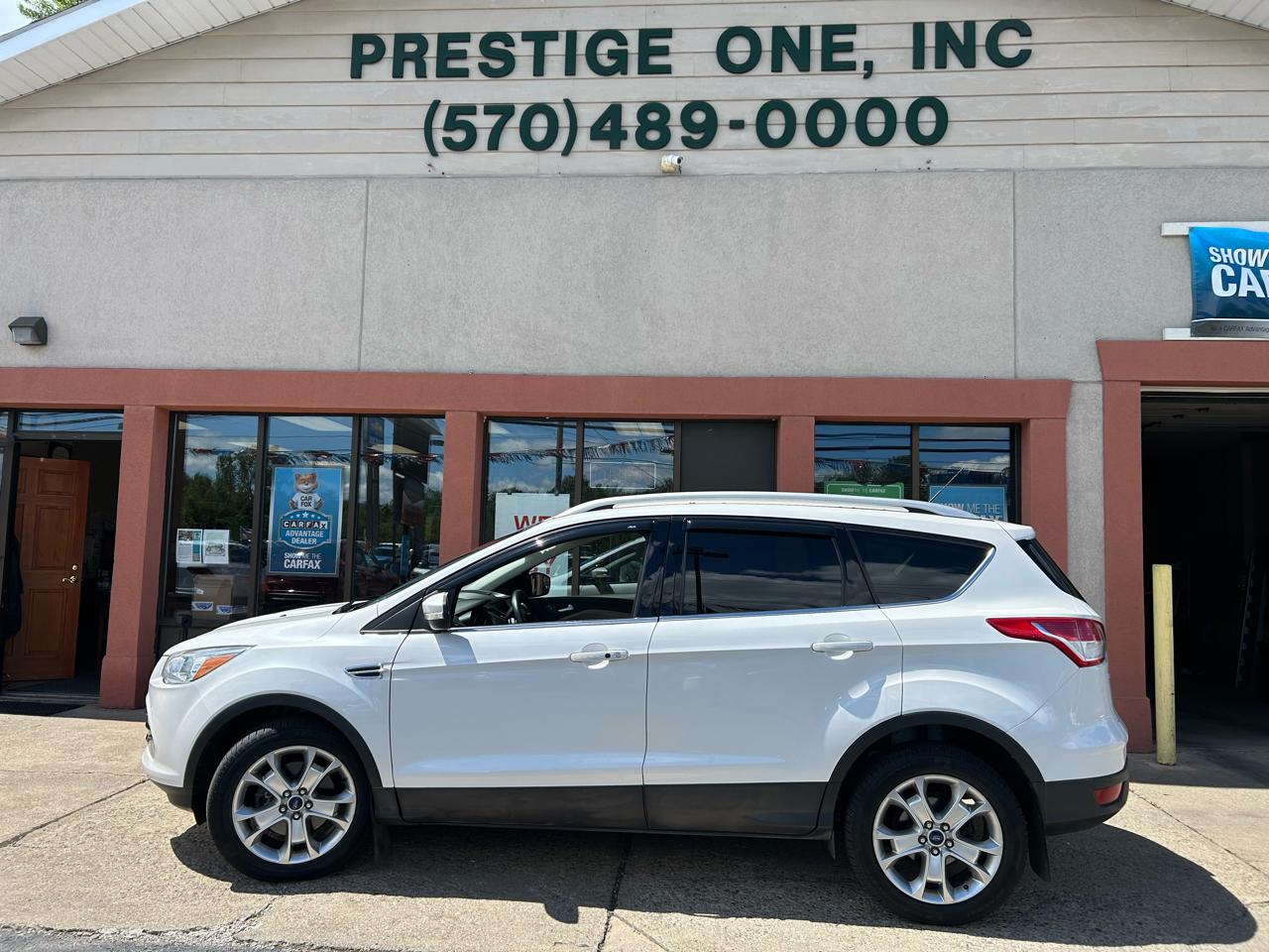 Ford Escape Titanium 4WD 2016