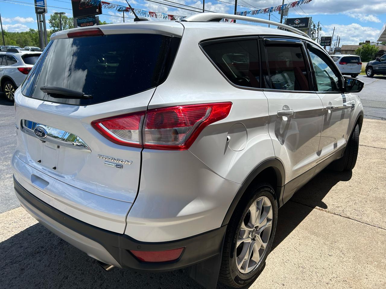 Ford Escape Titanium 4WD 2016