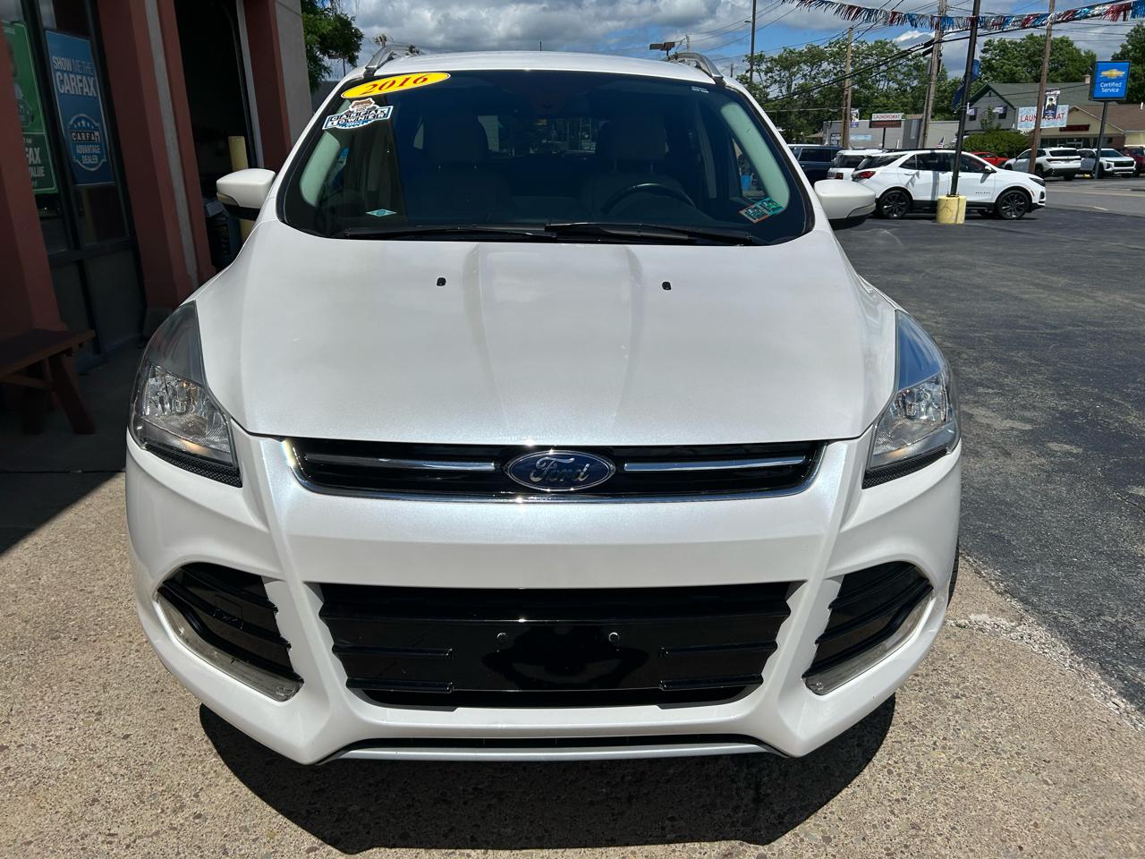 Ford Escape Titanium 4WD 2016
