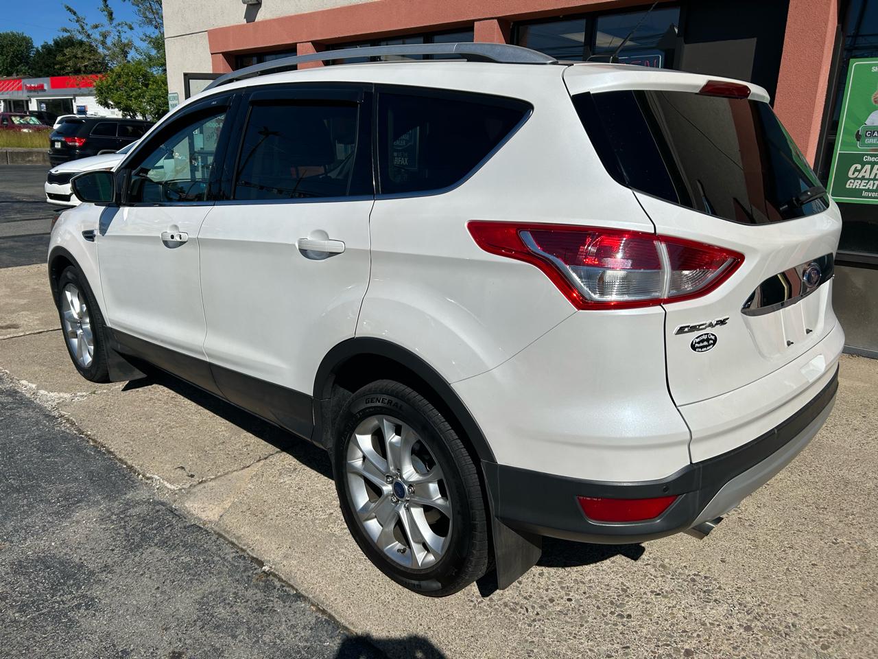 Ford Escape Titanium 4WD 2016