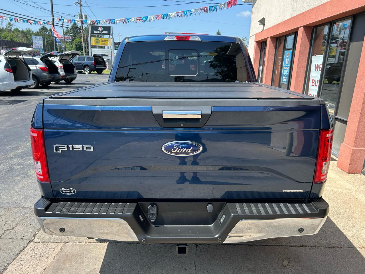 Ford F-150 XLT SuperCrew 5.5-ft. Bed 4WD 2015