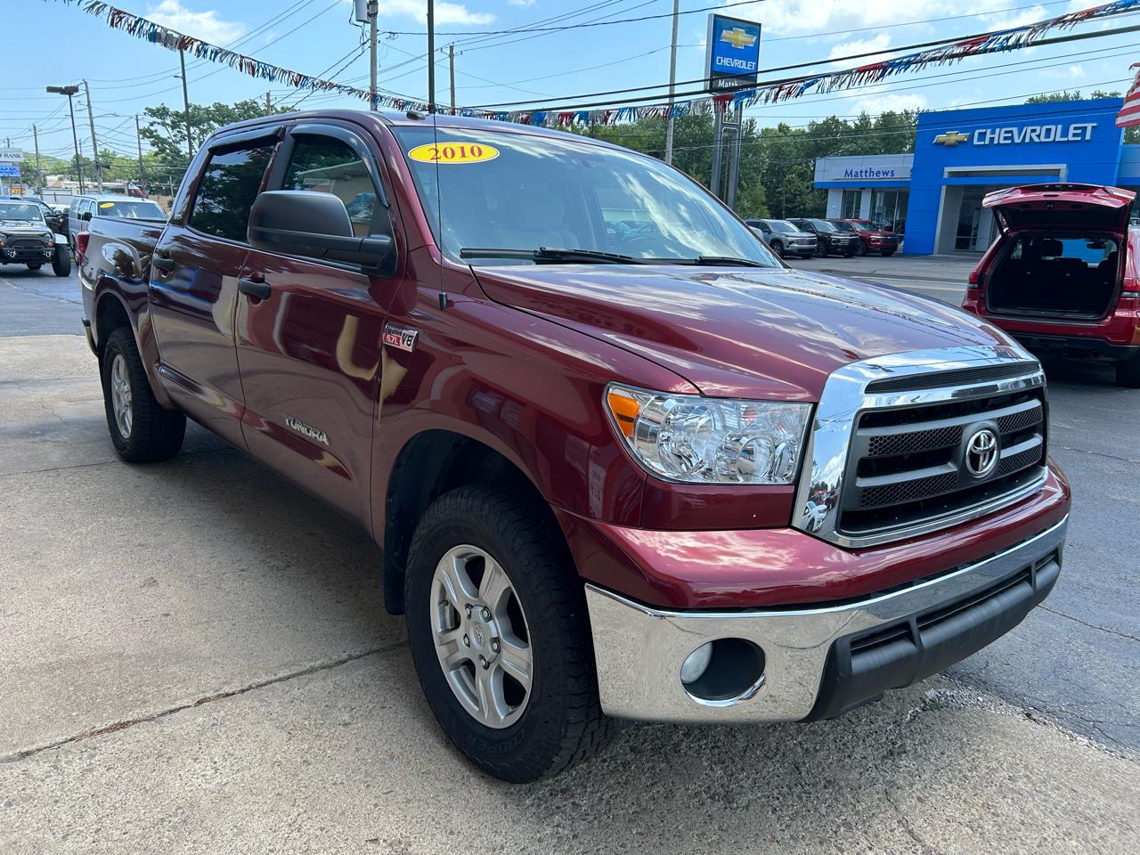 Toyota Tundra Tundra-Grade CrewMax 5.7L 4WD 2010