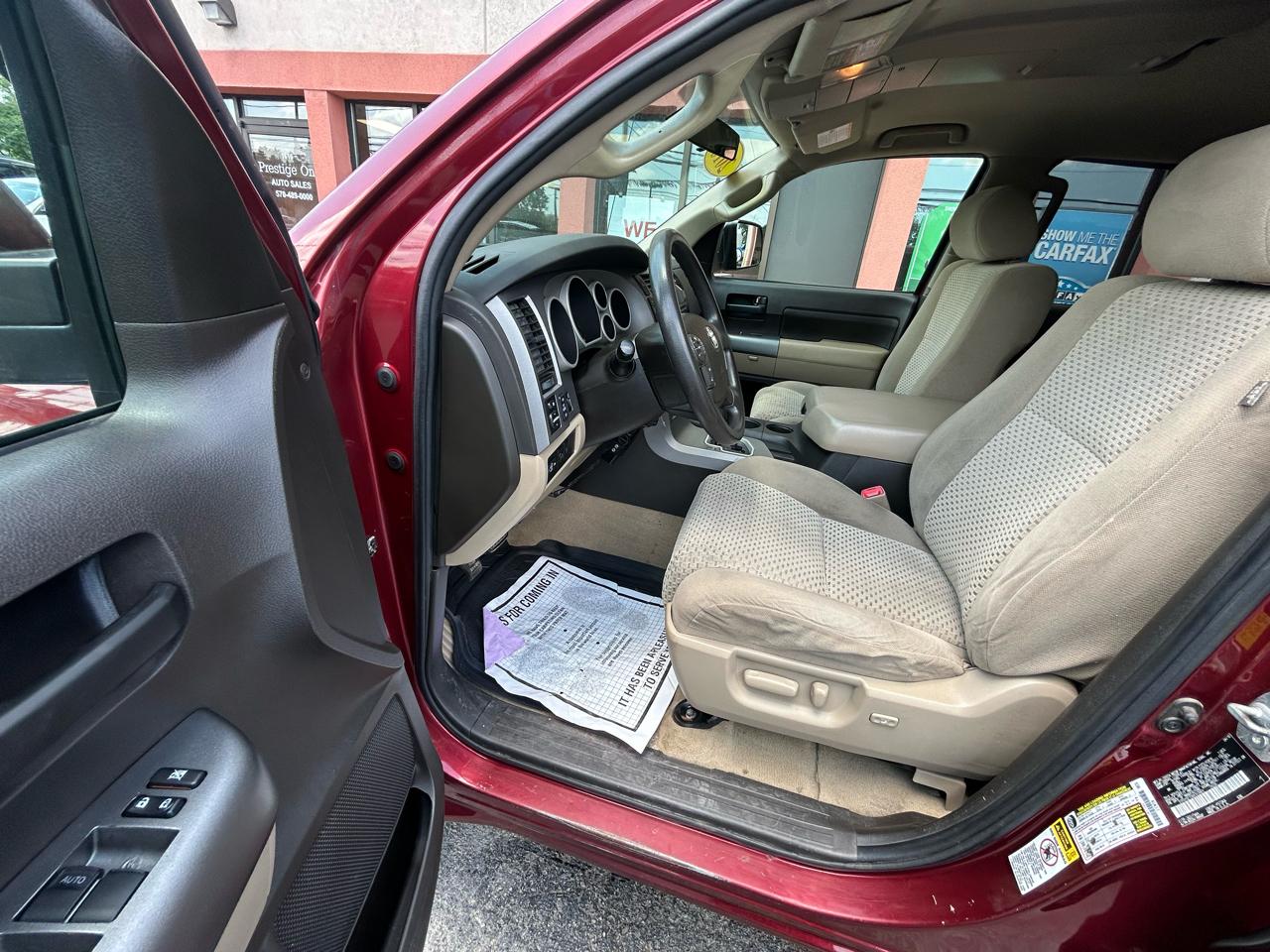 Toyota Tundra Tundra-Grade CrewMax 5.7L 4WD 2010
