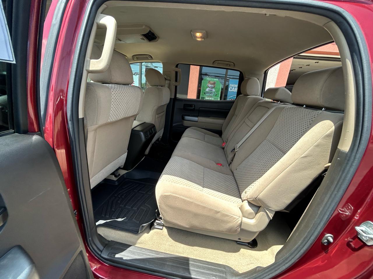 Toyota Tundra Tundra-Grade CrewMax 5.7L 4WD 2010