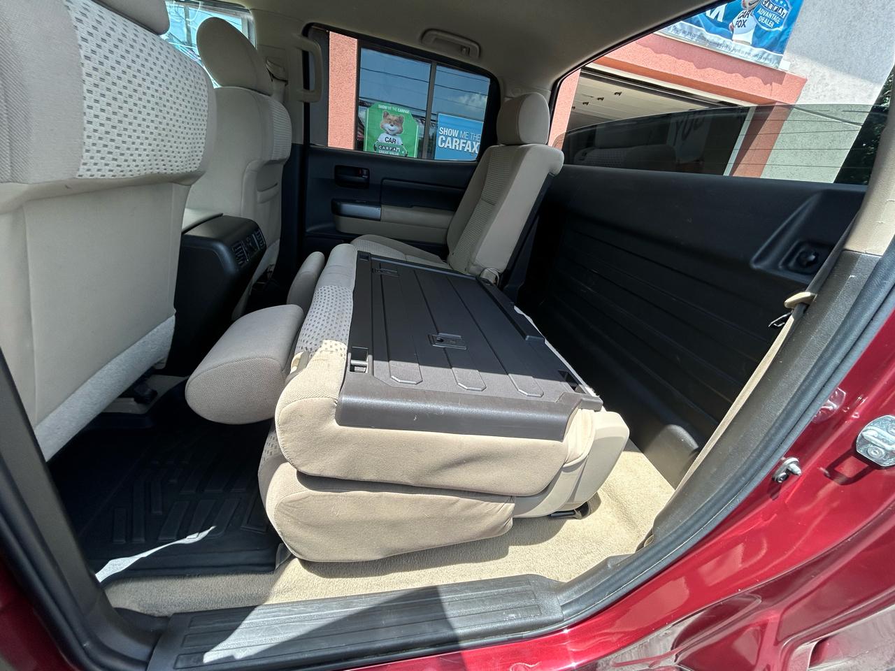 Toyota Tundra Tundra-Grade CrewMax 5.7L 4WD 2010