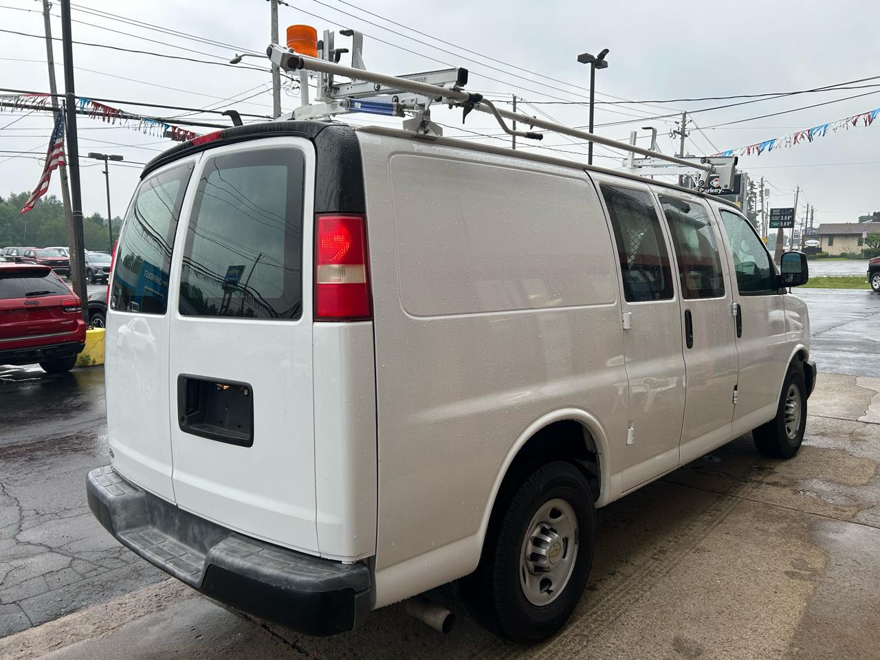 Chevrolet Express 2500 Cargo 2012