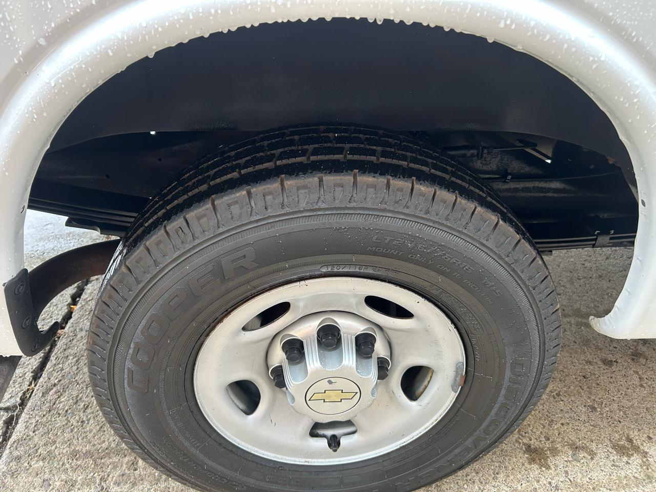 Chevrolet Express 2500 Cargo 2012