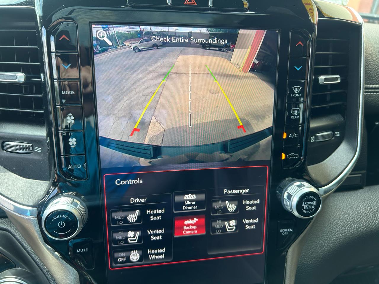 RAM 1500 Laramie Crew Cab SWB 4WD 2019