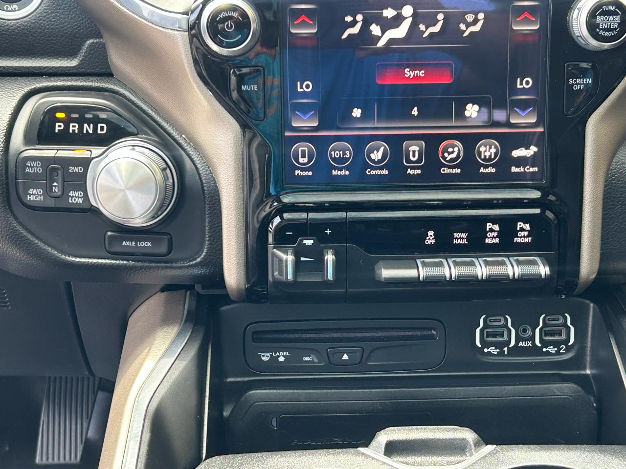RAM 1500 Laramie Crew Cab SWB 4WD 2019