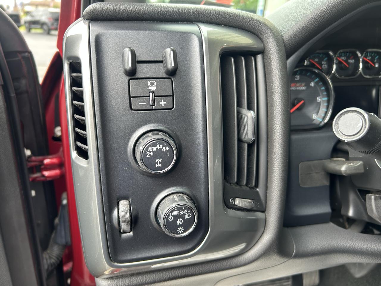 Chevrolet Silverado 1500  2018