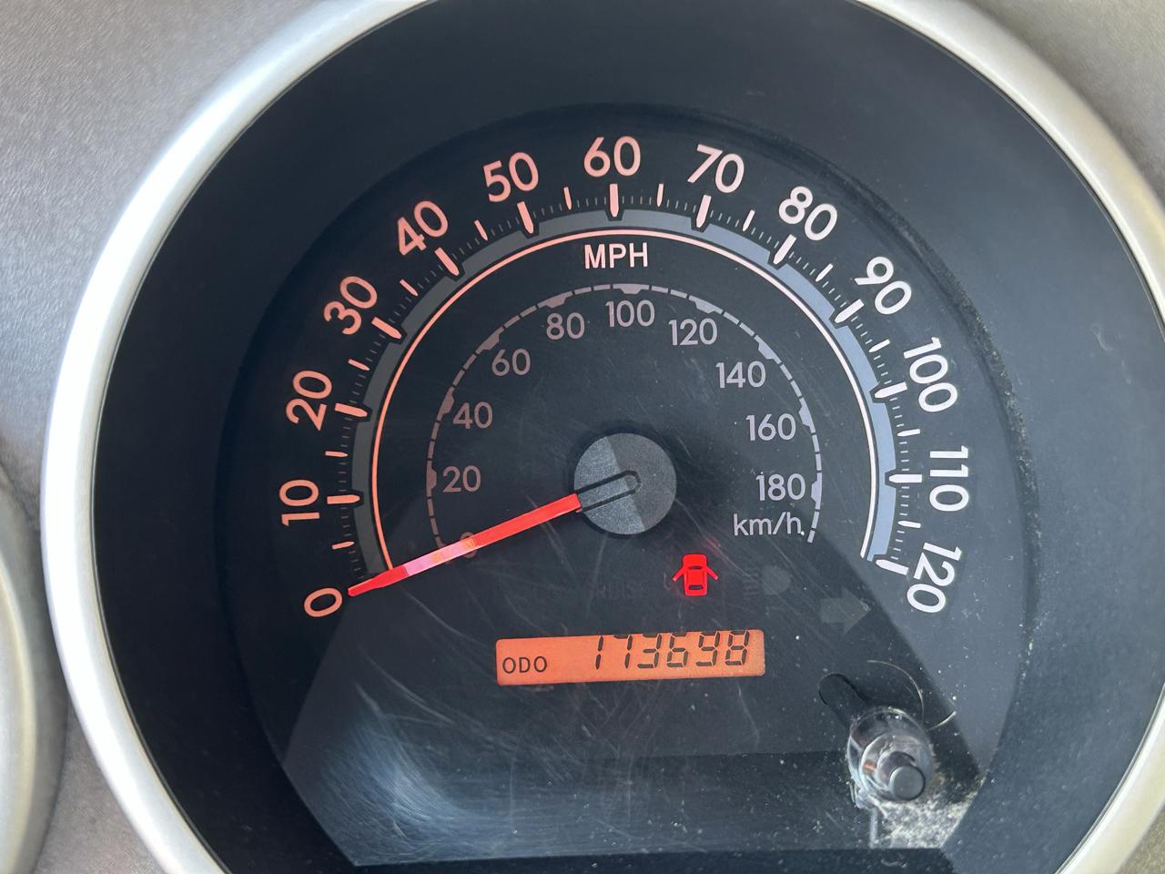 Toyota Tundra Tundra-Grade CrewMax 5.7L 4WD 2010