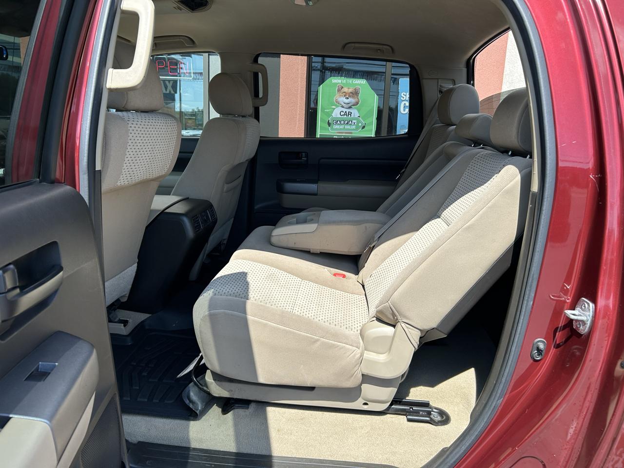 Toyota Tundra Tundra-Grade CrewMax 5.7L 4WD 2010