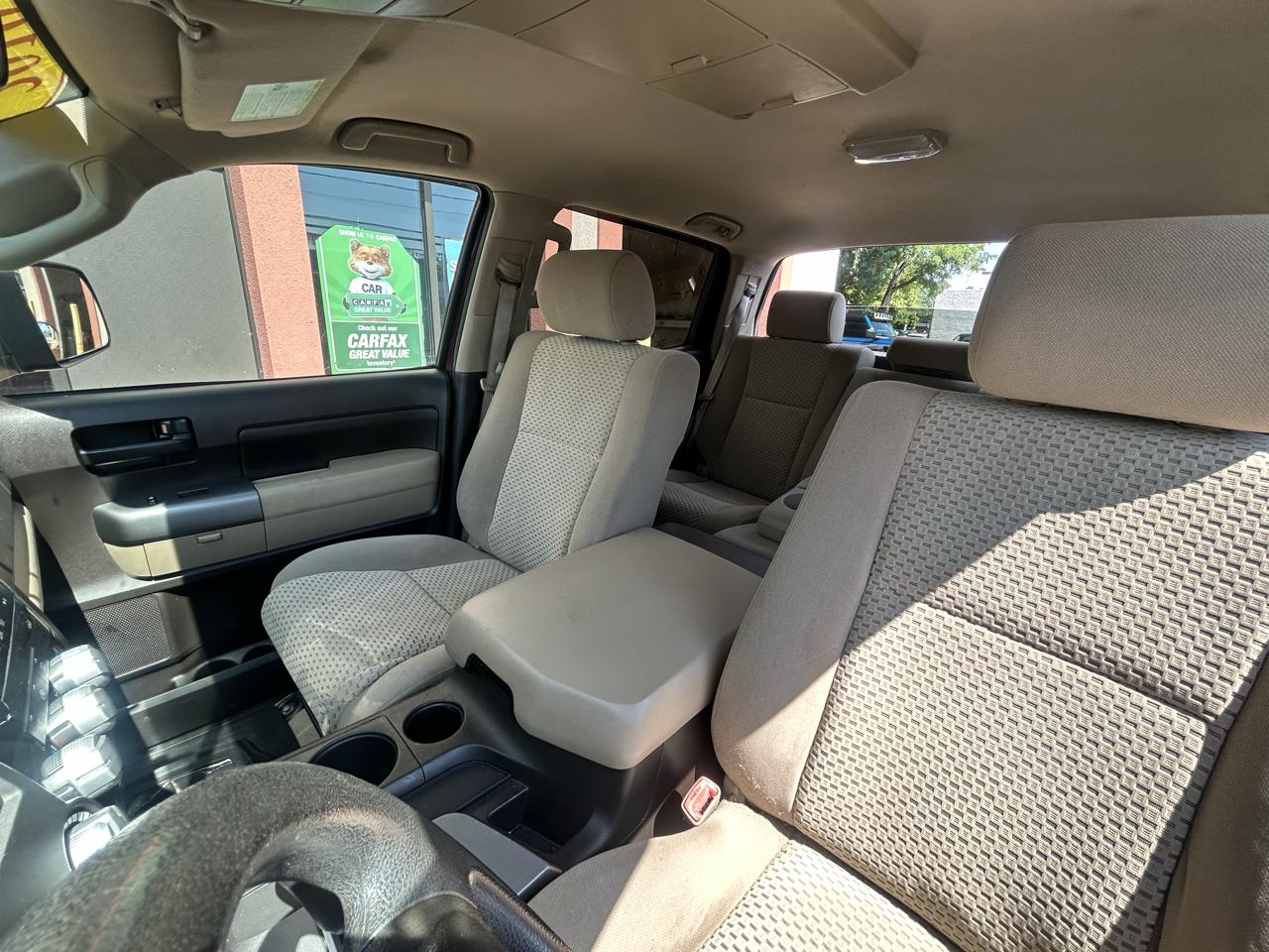 Toyota Tundra Tundra-Grade CrewMax 5.7L 4WD 2010