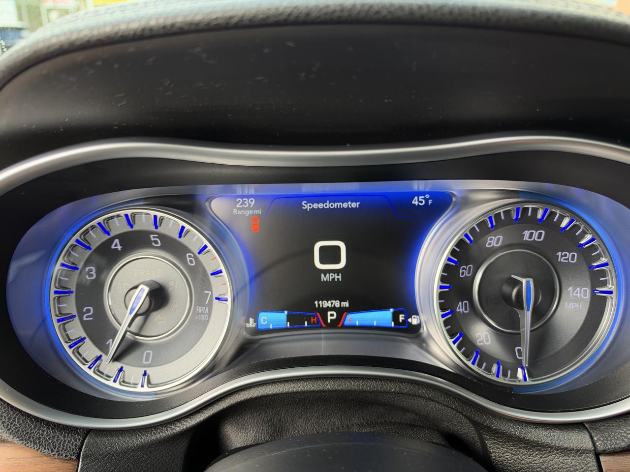 Chrysler 300 C Platinum AWD 2016
