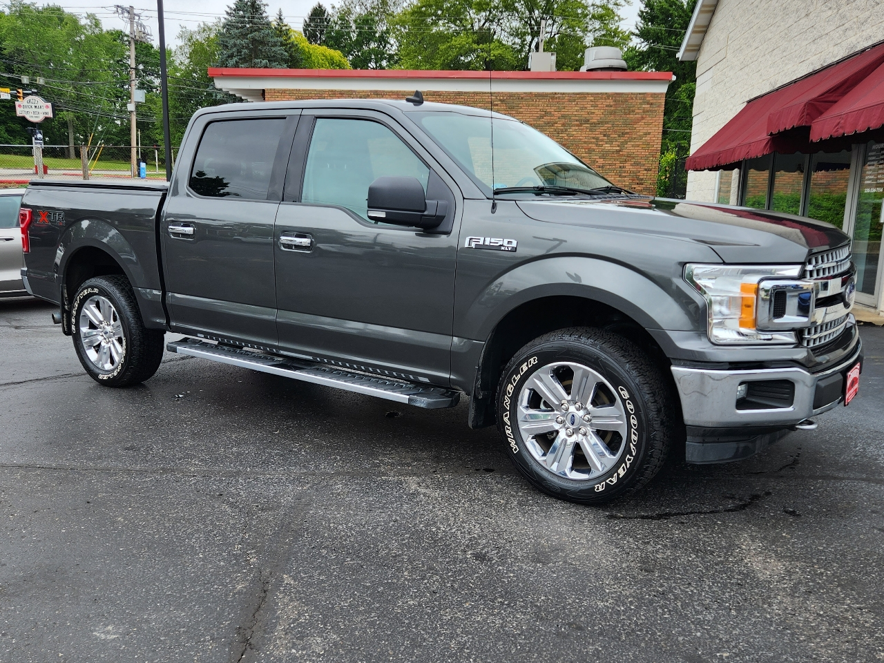 Used 2020 Ford F150 4WD SuperCrew 139" XLT for Sale in Wadsworth OH